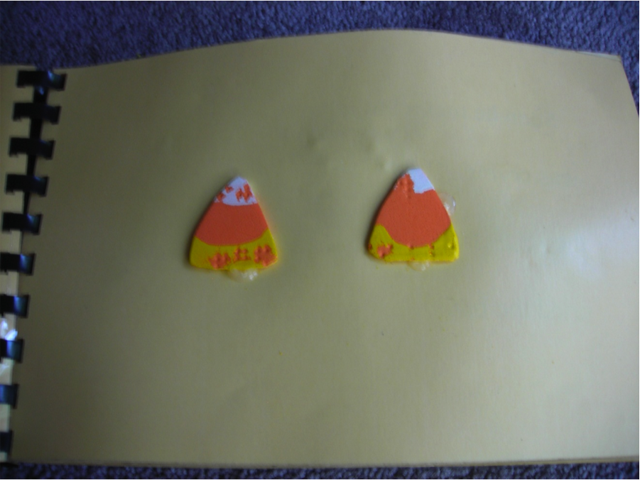 picture of two pieces of candy corn