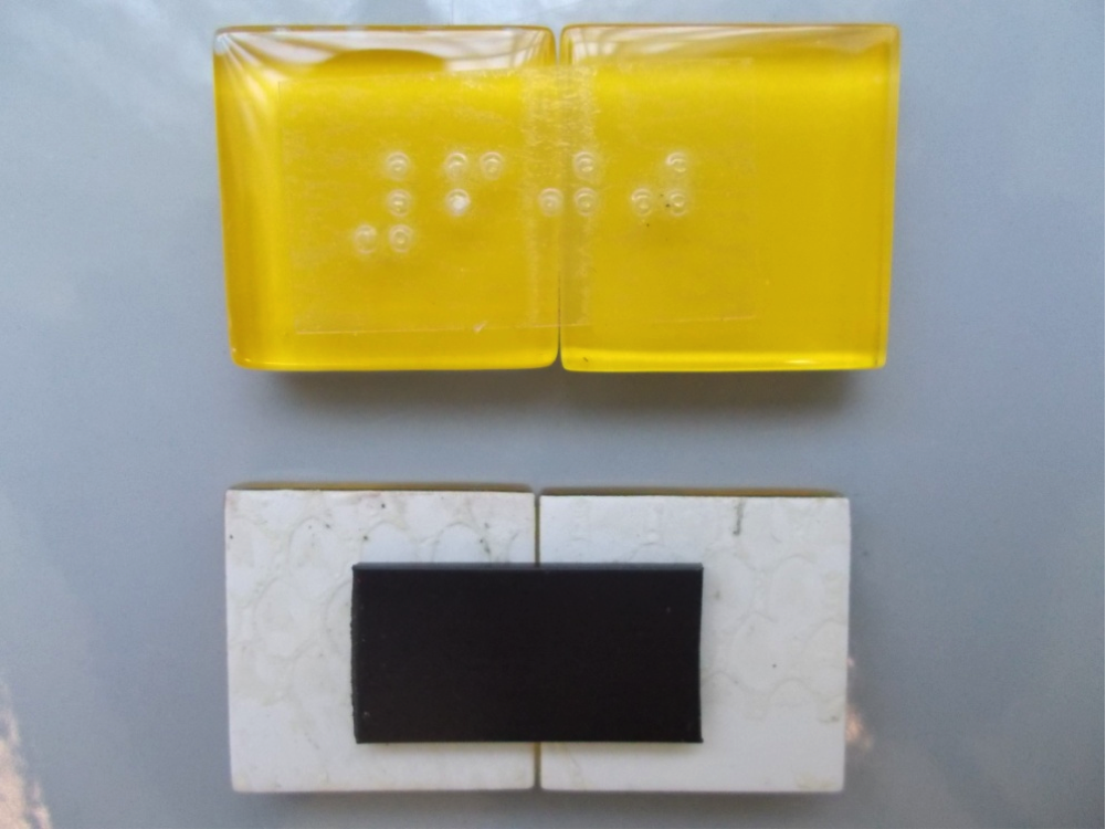 2 yellow squares