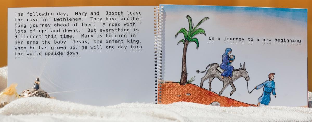 Sample pages from The Child in the Manger
