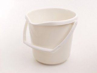 Plastic bucket