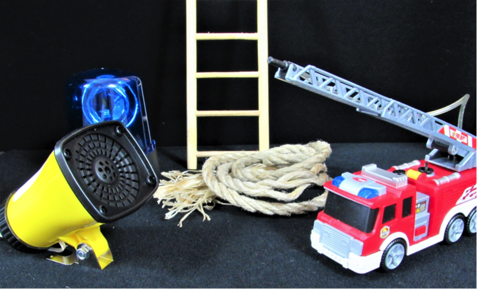 Fire truck, siren, blue light, ladder, fire officer's belt Fire truck, siren, blue light, ladder, fire officer's belt