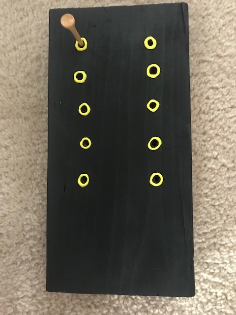 Tactile incentive chart with golf tee Tactile incentive chart with golf tee