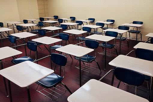 school desks set in rows