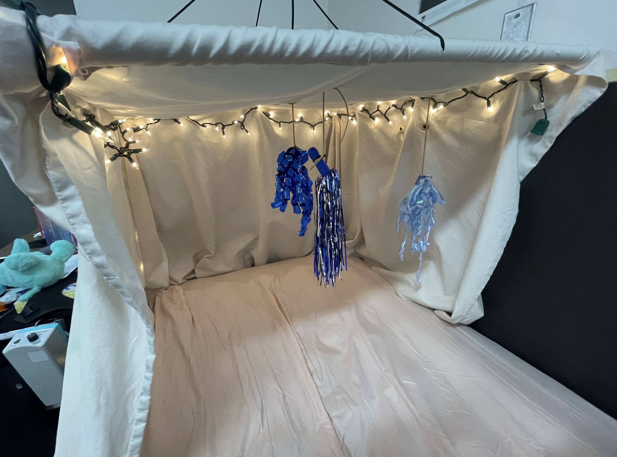 Hanging little room