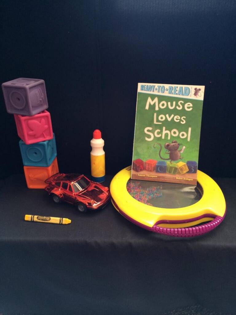 Story box items for "Mouse Loves School"