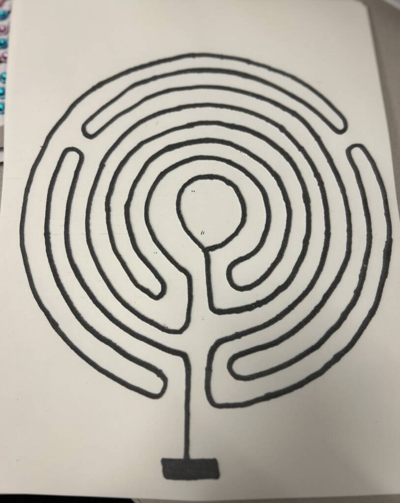 Raised line labyrinth