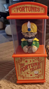 Fortune teller toy